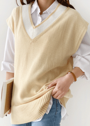 너와나의 루즈핏 브이넥 베스트(knit539)