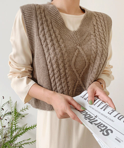 차분데일리 꽈배기 크롭 울 니트베스트(knit677)